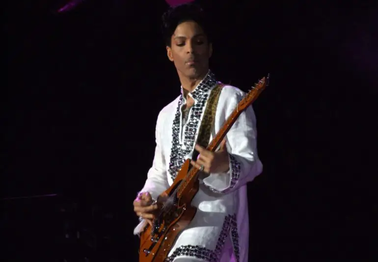 Prince's unfinished memoir is finally set to see the light of day | News | LIVING LIFE FEARLESS