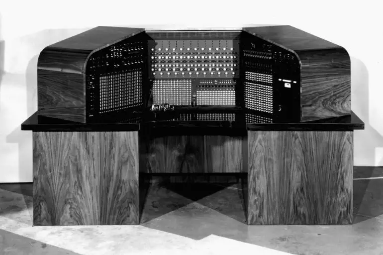 Raymond Scott’s mythical Electronium instrument has finally been brought to life | News | LIVING LIFE FEARLESS