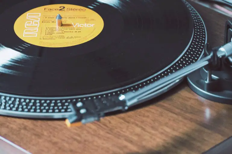 Vinyl sales hit a 60 year low amid the pandemic | News | LIVING LIFE FEARLESS