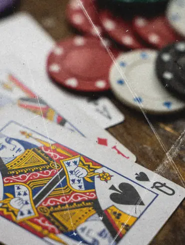 Five Famous Musicians Who Are Also Great Poker Players | Features | LIVING LIFE FEARLESS
