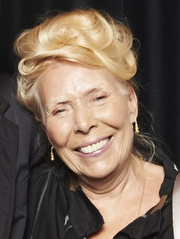 Joni Mitchell All-Star MusiCares Concert Coming Up In January 2022 | News | LIVING LIFE FEARLESS
