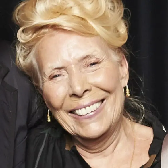 Joni Mitchell All-Star MusiCares Concert Coming Up In January 2022 | News | LIVING LIFE FEARLESS