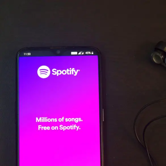 Spotify Is Experimenting With A New TikTok Style Video Feed | News | LIVING LIFE FEARLESS