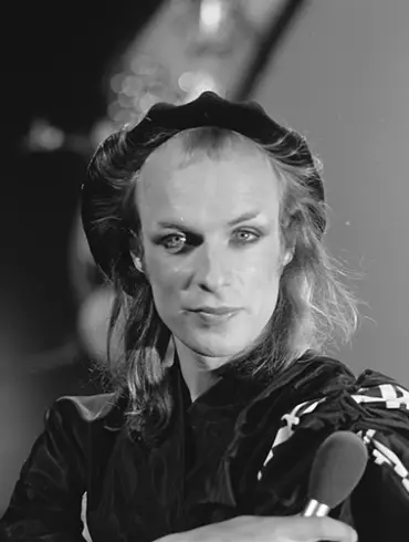 Brian Eno Documentary to Feature "Groundbreaking Generative Technology" | News | LIVING LIFE FEARLESS