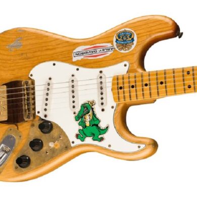 An Iconic Jerry Garcia Guitar to Get a Reproduction | News | LIVING LIFE FEARLESS