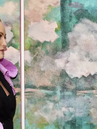 Sharon Stone Presents Her Paintings in a Connecticut Gallery | News | LIVING LIFE FEARLESS