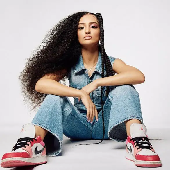 Alicia Keys Meets H.E.R. in "A.T.M (All the Money)", Latest Video from LARA D | Latest Buzz | LIVING LIFE FEARLESS