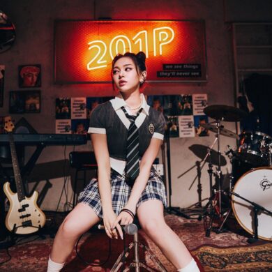 K-Pop Artist AleXa (알렉사) Shares Electric New Pop-Punk Single "Distraction" | Latest Buzz | LIVING LIFE FEARLESS